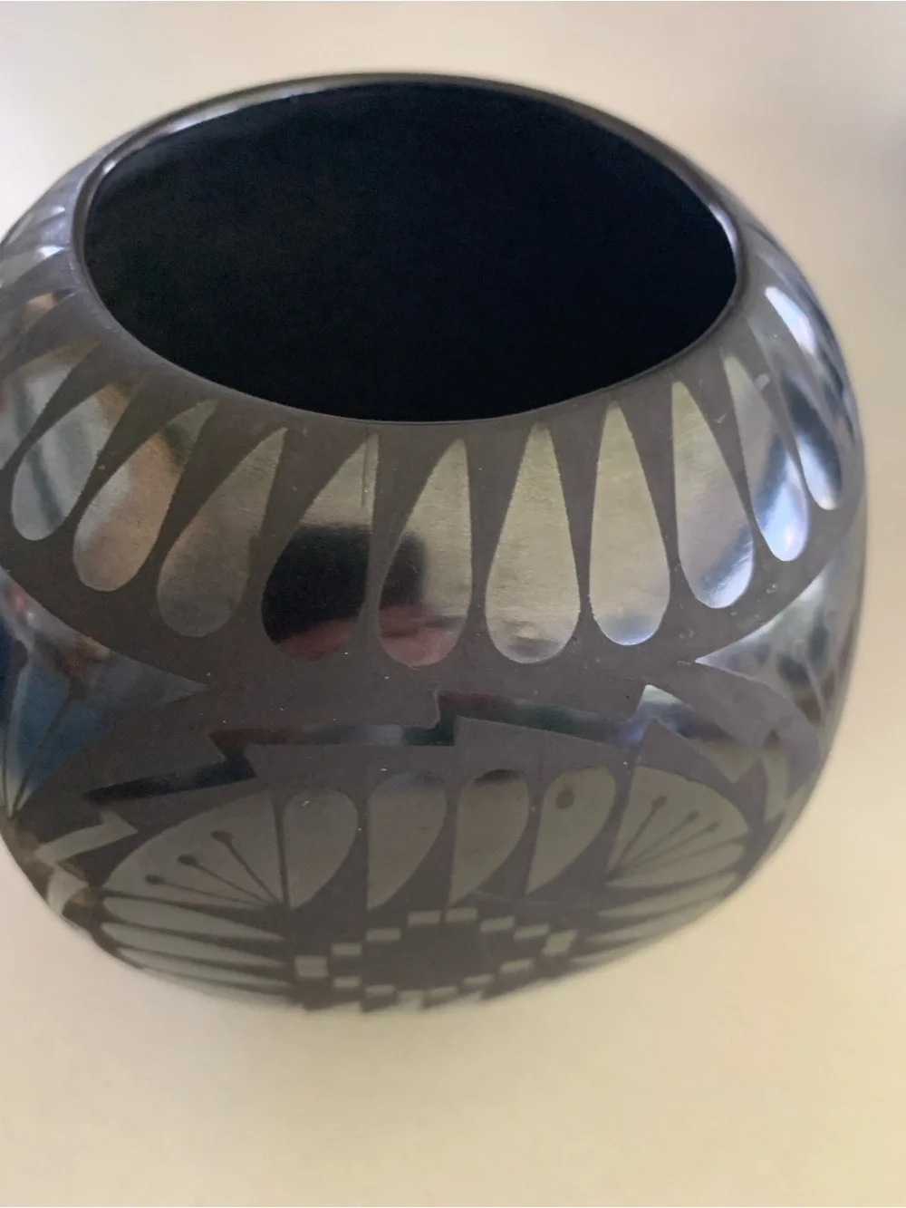 MATA ORTIZ Signed Blackware 5” X 4.50 Vase/Seed Pot. Handmade Mexican Pottery